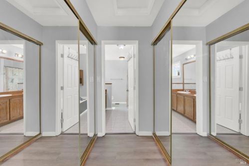 206 Donegal Ct, Vacaville CA  95688-9217 exterior