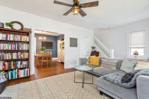 7 Roosevelt Ave, Cranford NJ  07016-2615 exterior