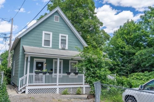 5 Morton Ct, Worcester, MA 01610-1514