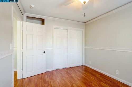 2704 Crescent Dr, Concord CA 94520-1919 exterior