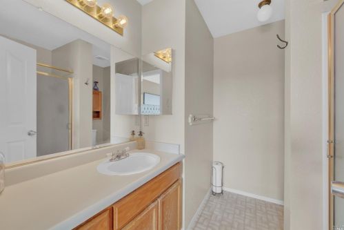 1718 Lindo St, Benicia CA  94510-2338 exterior