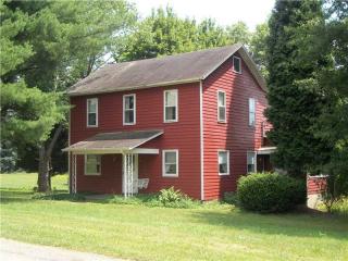 385 Sunset Rd, Friedens, PA 15541-6018