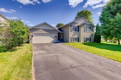 1801 Canton Rd, Prescott, WI 54021-7045