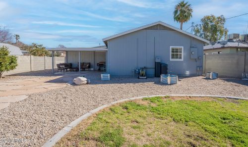 8142 11th Pl, Phoenix AZ  85020-3716 exterior