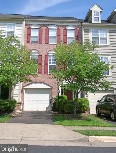 9167 Ribbon Falls Loop, Bristow VA  20136-6125 exterior