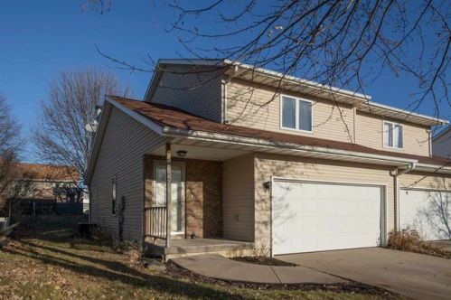 2227 11th St, Iowa City, IA 52241-1368