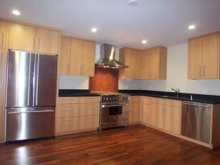487 Crestmont Dr, San Francisco CA  94131-1018 exterior