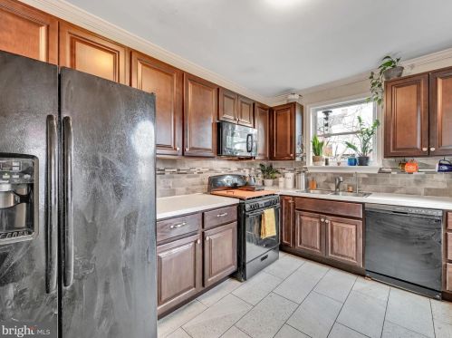 829 5 St, Lancaster PA  17603-5026 exterior