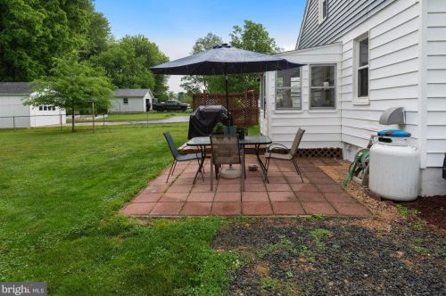 17516 Harmony Church Rd, Hamilton VA  20158-9040 exterior
