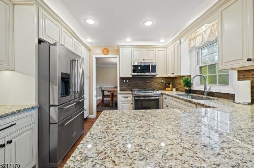 41 Dory Dilts Rd, Flemington NJ  08822-2805 exterior