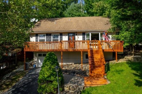 7 King Hill Rd, High Bridge, NJ 08829-1609