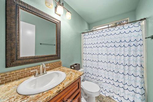 31734 Calle Novelda, Temecula CA  92592-3745 exterior