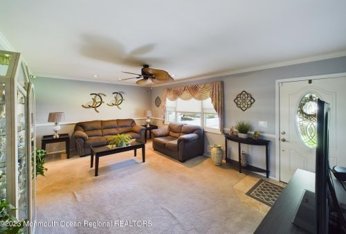 300 Albert Ave, Lakewood NJ  08701-5405 exterior