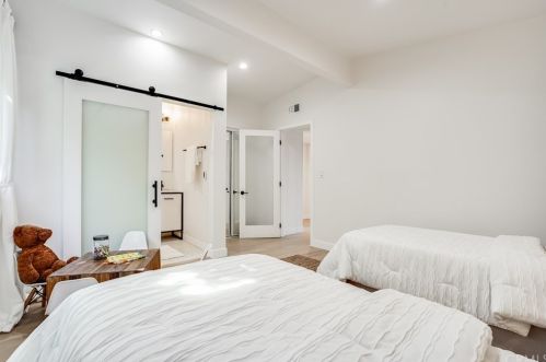 1815 Stanford Ave, Redondo Beach CA  90278-2743 exterior