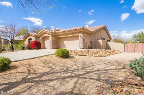 7976 Parkview Ln, Scottsdale, AZ 85255-2709