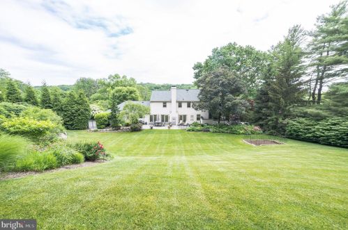 510 Meadow Ln, Norristown, PA 19406-3737
