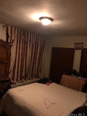 169-16 Grand Central Pkwy, Jamaica, NY 11432-1126