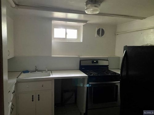 202 Fulton St, N Milford NJ  07646-1650 exterior