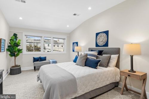 32 Franklin St, Washington DC  20002-1008 exterior