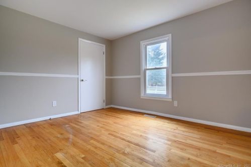 55 Pine River Rd, North Haven CT  06473-3312 exterior