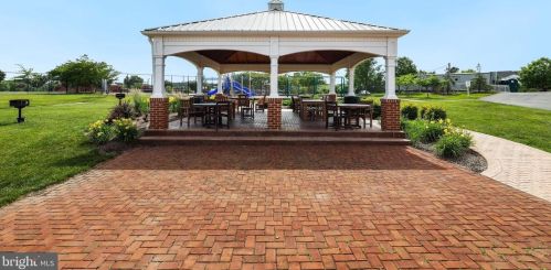 2617 Cast Off Loop, Woodbridge VA  22191-1470 exterior