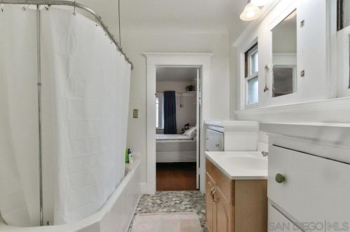 4311 Maryland St, San Diego CA 92116-1109 exterior