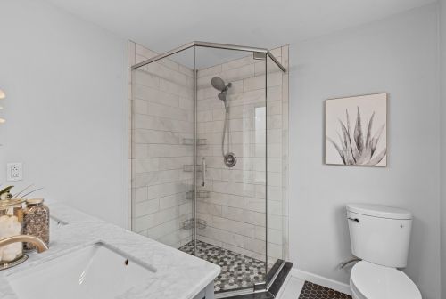 2414 Lagoon Ct, Thiensville WI  53092-5549 exterior