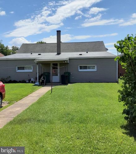 209 Lemon St, Pottstown, PA 19464-6715