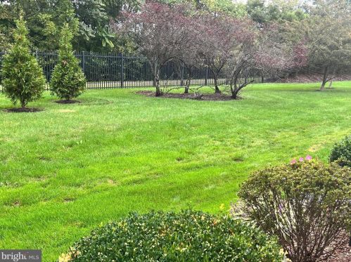 324 Glenn Rose Cir, Norristown PA 19406-1783 exterior