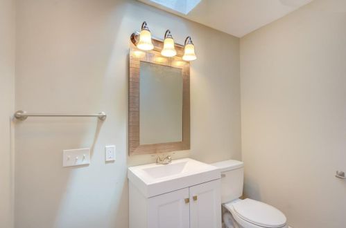 21 Belfield Dr, Providence RI  02919-1801 exterior