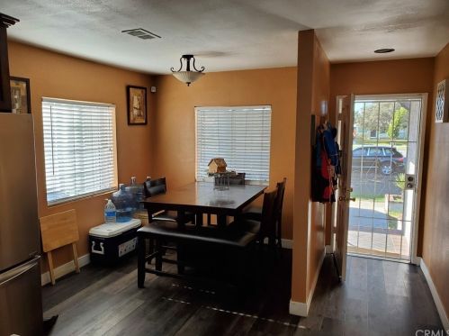 5332 Bellflower Blvd, Lakewood, CA 90713-1414