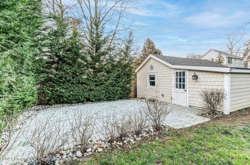 292 Spring St, Tinton Falls NJ 07701-2232 exterior