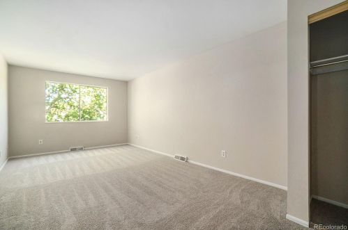 4554 Hannibal St, Denver CO 80239-5609 exterior