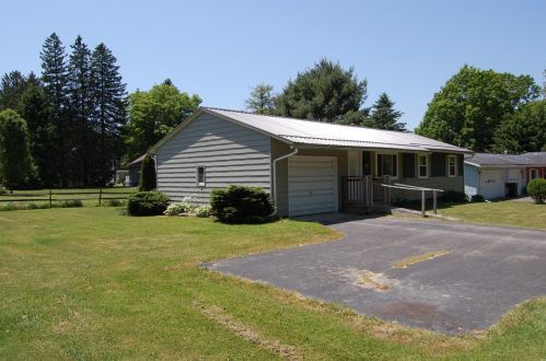 43 Bentley Ave, Greenville PA  16125-1402 exterior