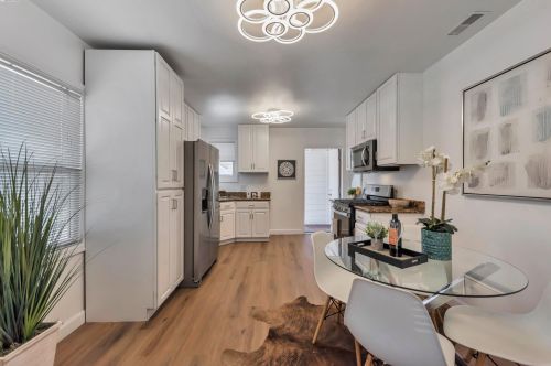 1244 106th Ave, Oakland CA  94603-3814 exterior