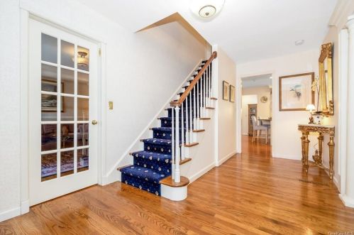 33 Creighton Ln, Briarcliff, NY 10510-2408