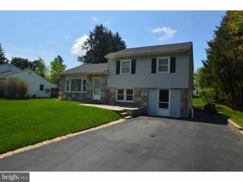 428 Beaver Rd, Southampton, PA 18966-3503