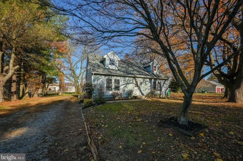 225 Beechwood Ave, Dover, DE 19901-5232