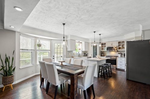 705 Kingswood Ln, Mc Donald PA  15057-2666 exterior