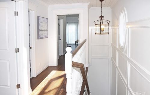 208 Indianapolis Ave, Huntington Beach CA 92646-5011 exterior