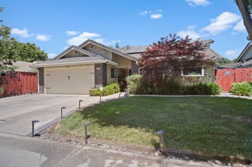 912 Ranleigh Way, Modesto, CA 95358-6705