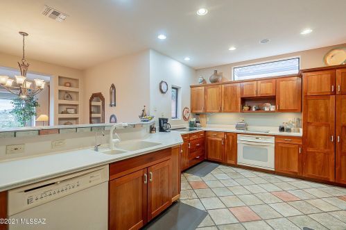 1625 Mariquita St, Green Valley AZ 85622-5602 exterior