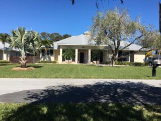 232 Tampa Ave, Melbourne, FL 32903-3545
