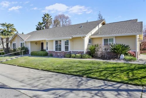 8501 Elm Ave, Citrus Heights, CA 95662-2610