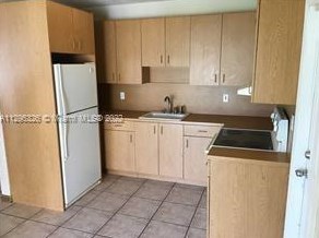 909 31st Ct, Hollywood FL  33021-5508 exterior