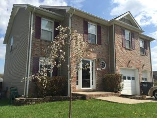 1033 Van Buren Ct, Clarksville, TN 37042-3395