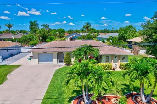 702 12th Ave, Cape Coral, FL 33990-2917