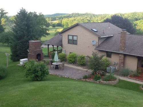 61551 Salem Rd, Salesville, OH 43778-9570