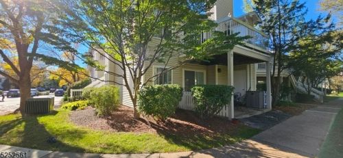 31 Sage Ct, Bedminster, NJ 07921-1409