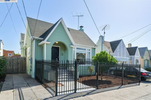 1532 69 Ave, Oakland CA  94621-3424 exterior